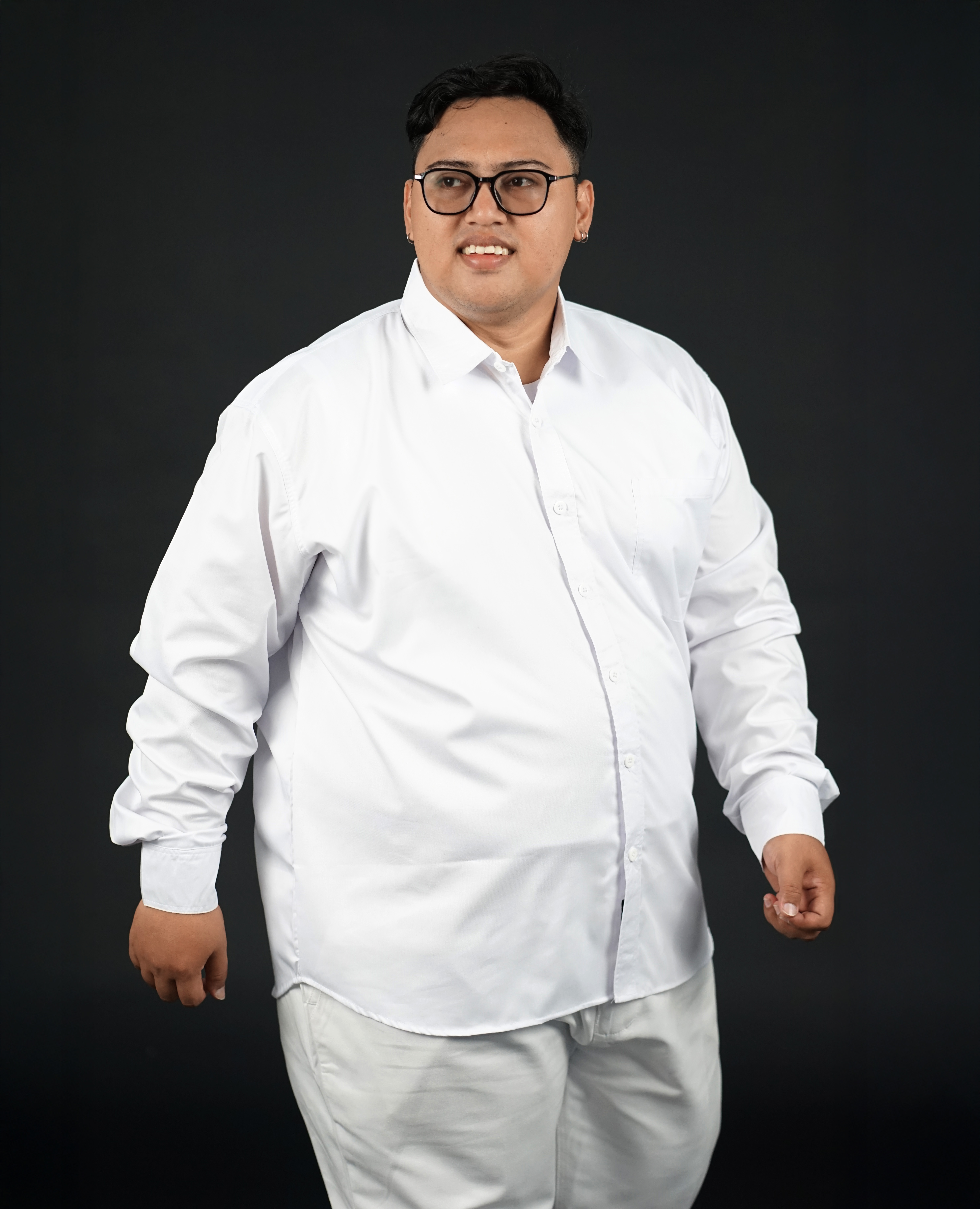 Kemeja Lengan Panjang Putih Big Size (3XL-8XL) | Big Jordan 2